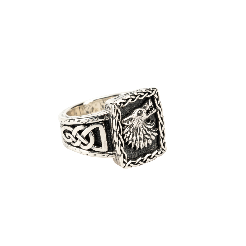 Sterling Silver Wolf Ring