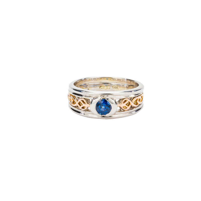 White Rose Solitaire with Round Blue Sapphire 0.52ct "Skae" Ring