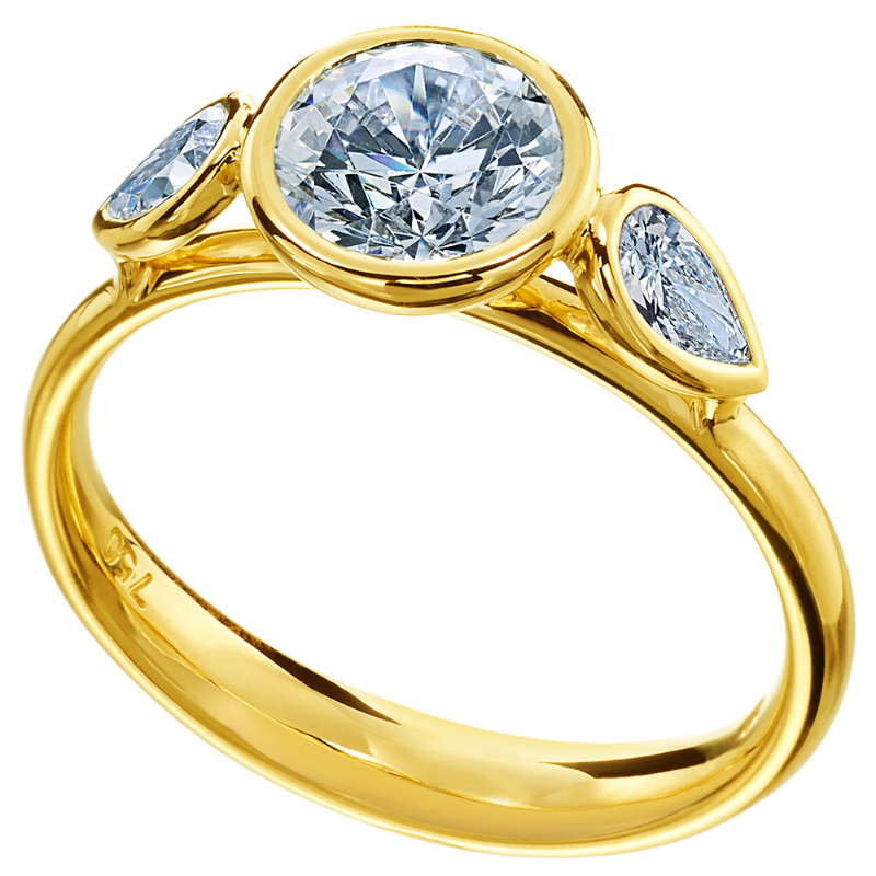 18-Karat Yellow Gold Engagement Ring